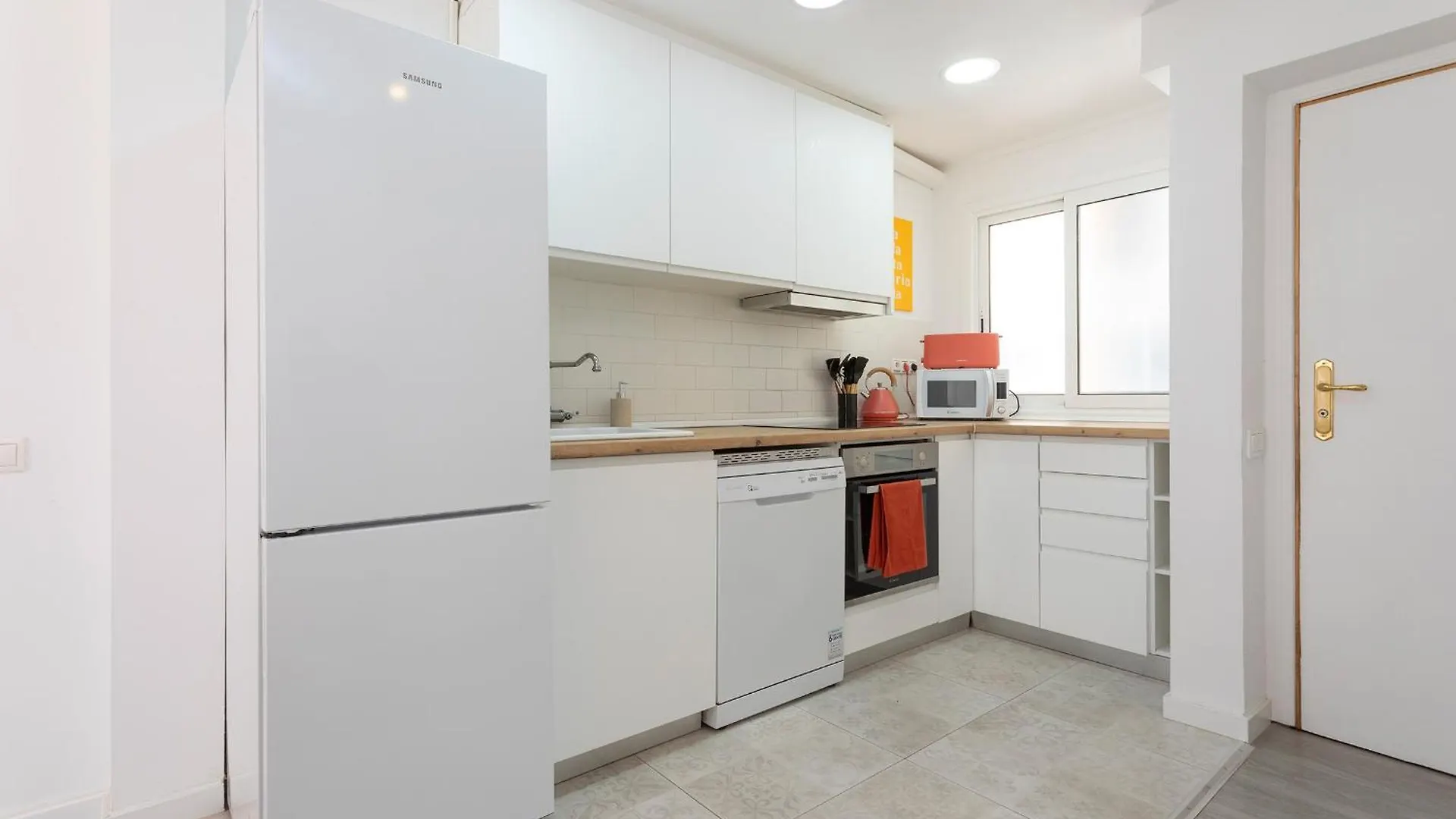 Key Barcelona Diagonal Mar Apartment
